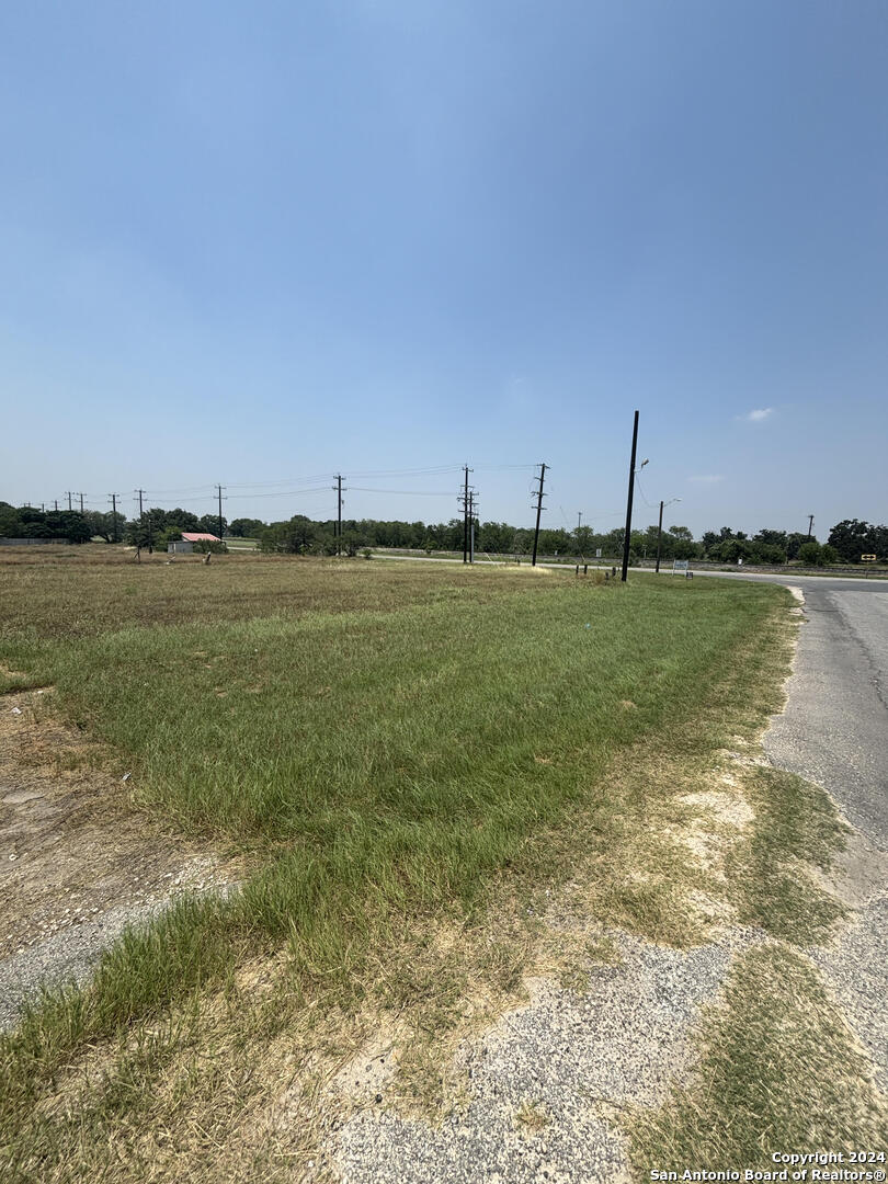 8075 S Loop 1604 E Elmendorf TX 78112