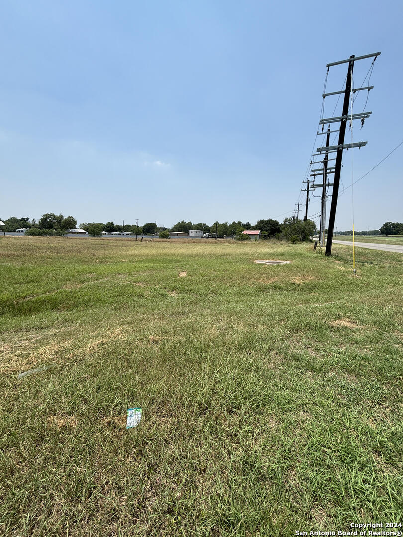 8075 S Loop 1604 E Elmendorf TX 78112