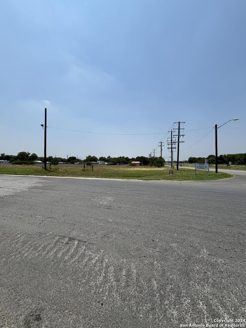 8075 S Loop 1604 E Elmendorf TX 78112