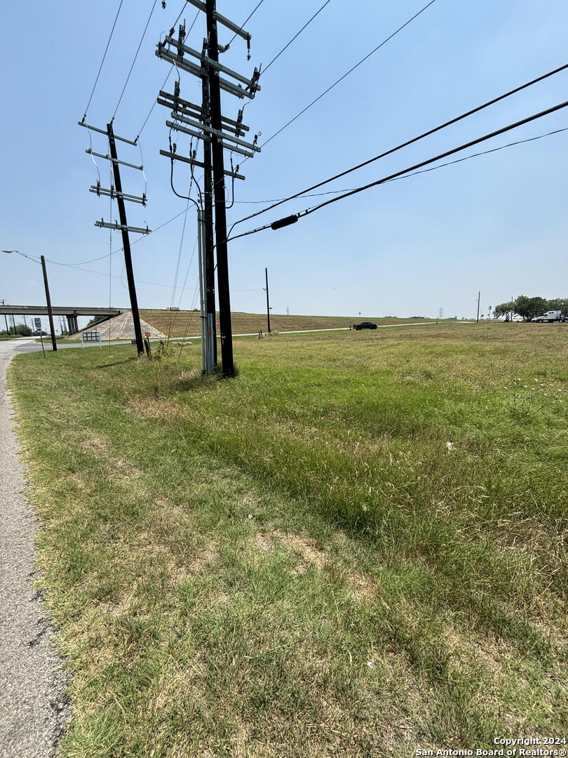 8075 S Loop 1604 E Elmendorf TX 78112