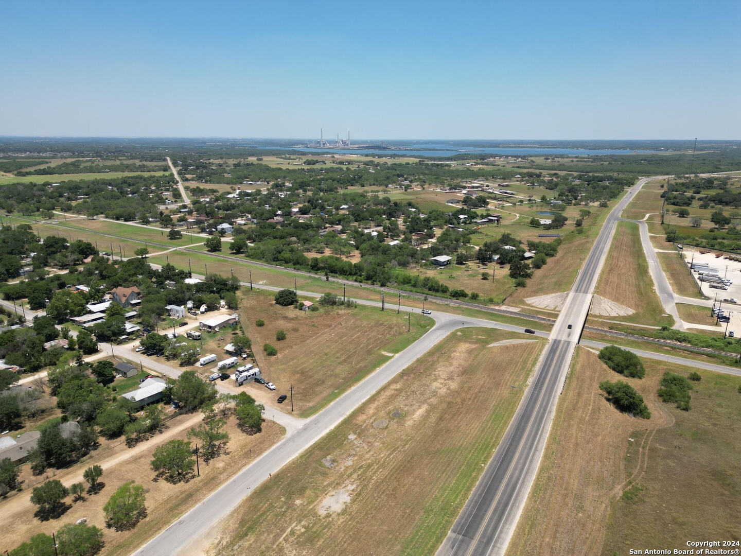 8075 S Loop 1604 E Elmendorf TX 78112