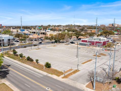 4545 Centerview San Antonio TX 78228