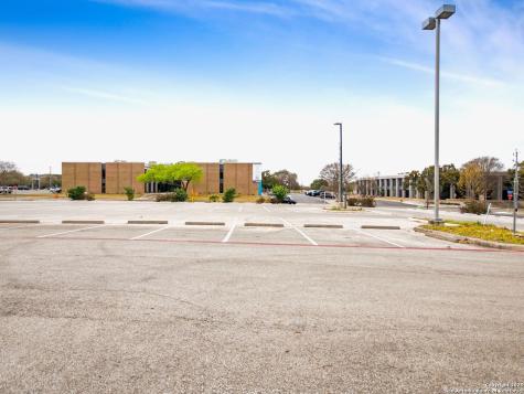 4545 Centerview San Antonio TX 78228
