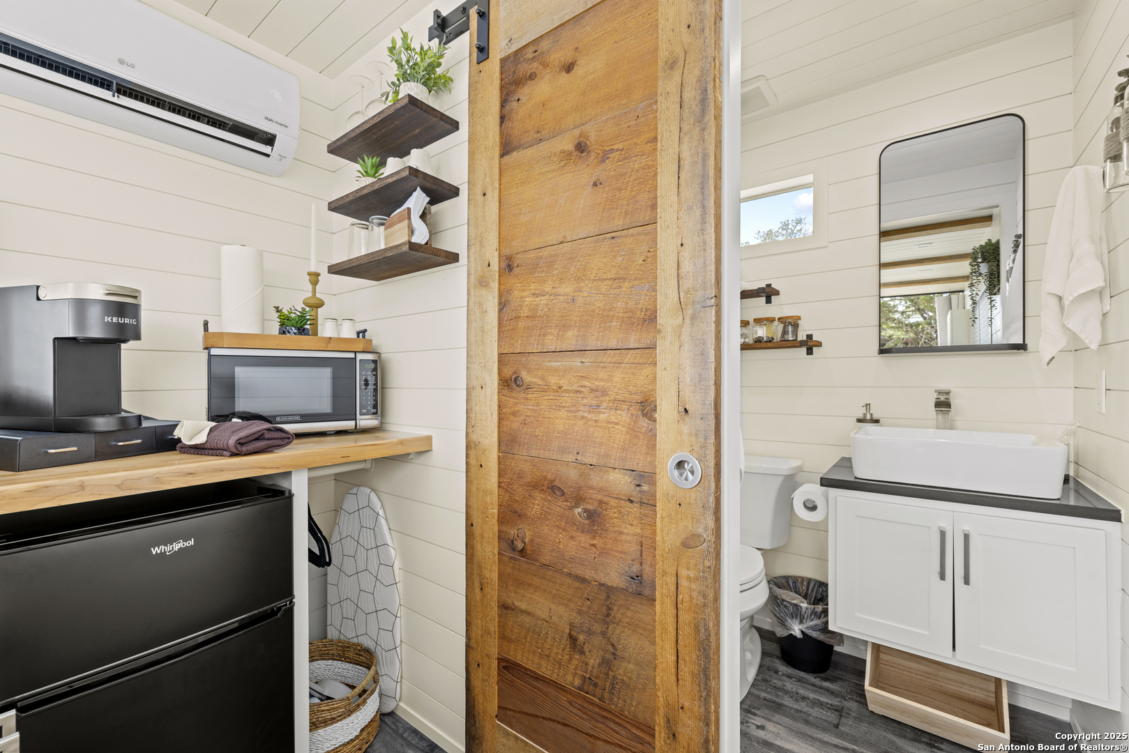 1304 Hollmig Fredericksburg TX 78624