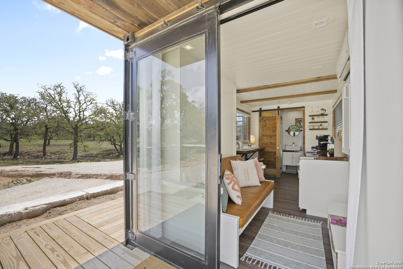 1304 Hollmig Fredericksburg TX 78624