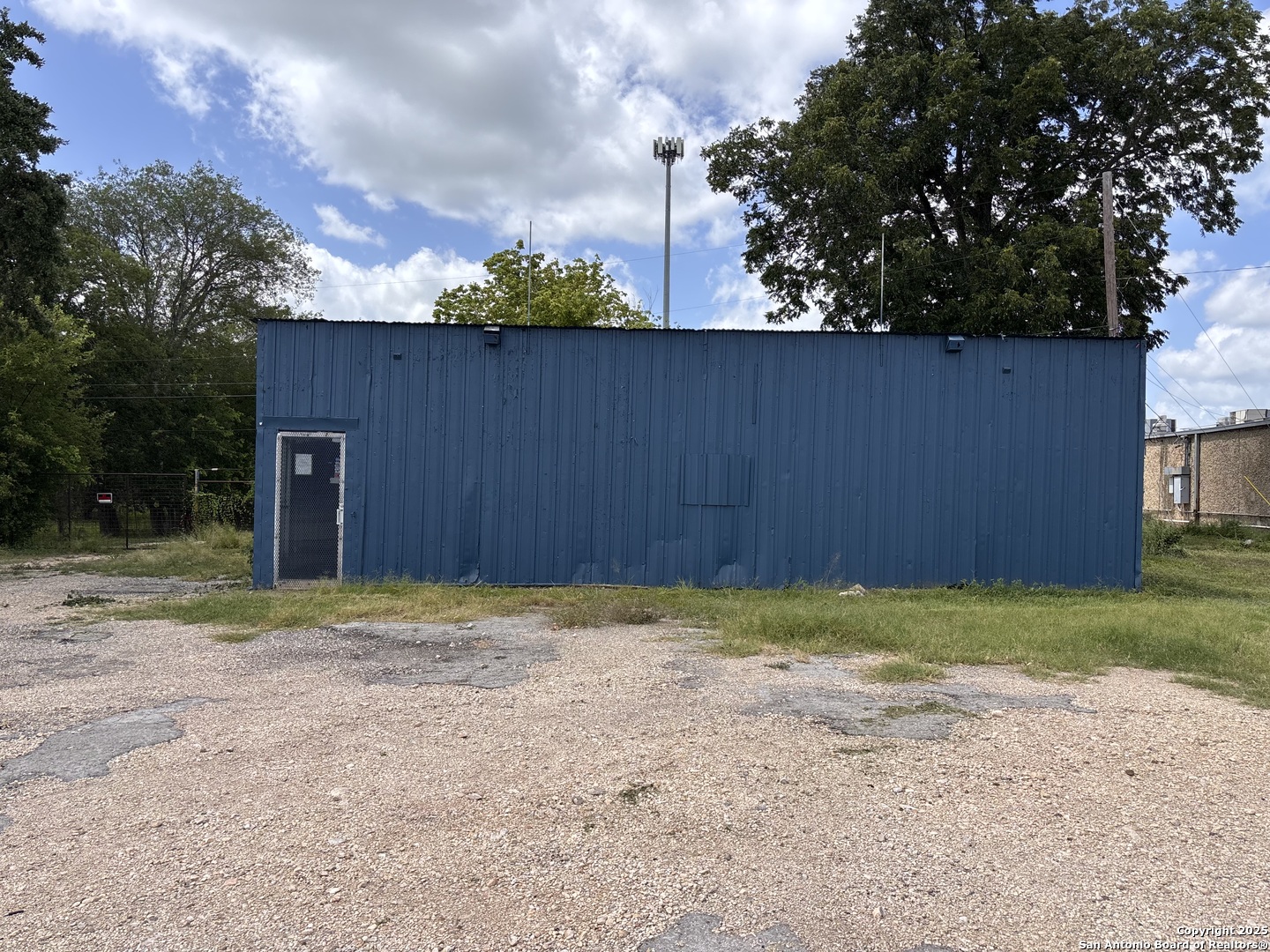 2501 19th Hondo TX 78861