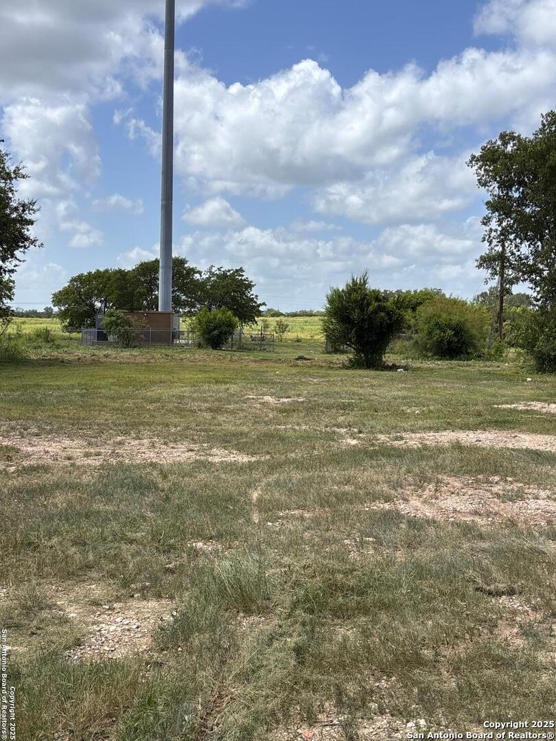 2501 19th Hondo TX 78861