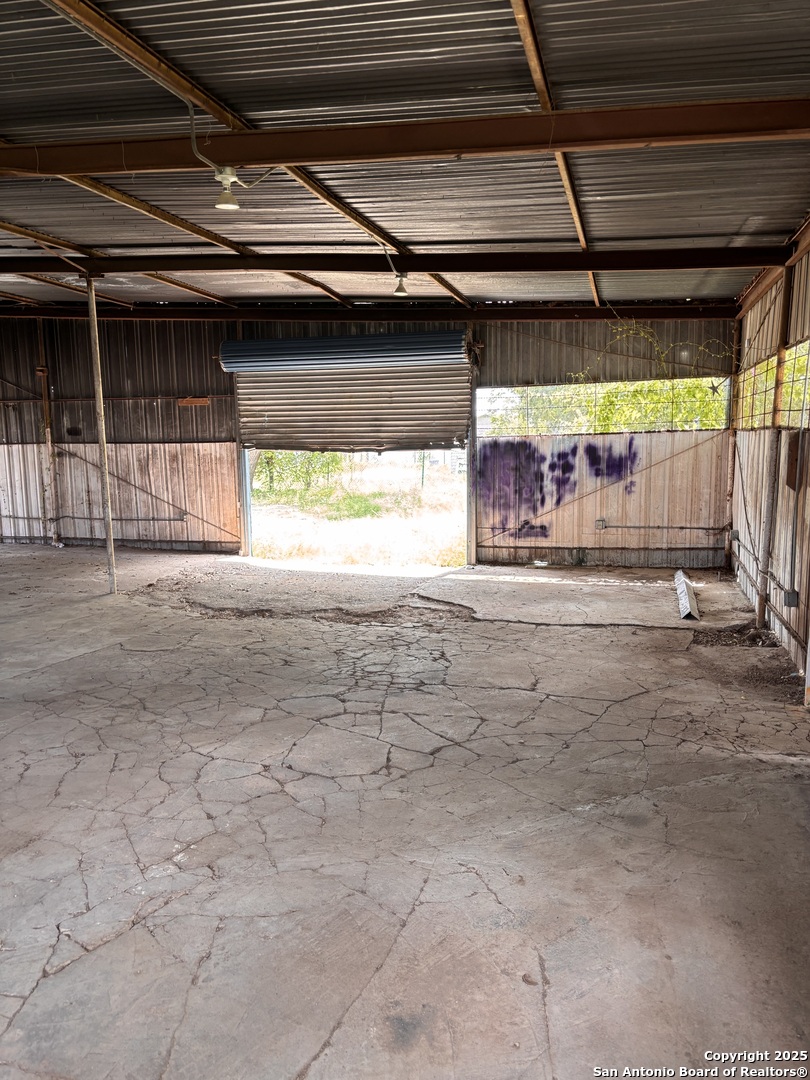 2501 19th Hondo TX 78861