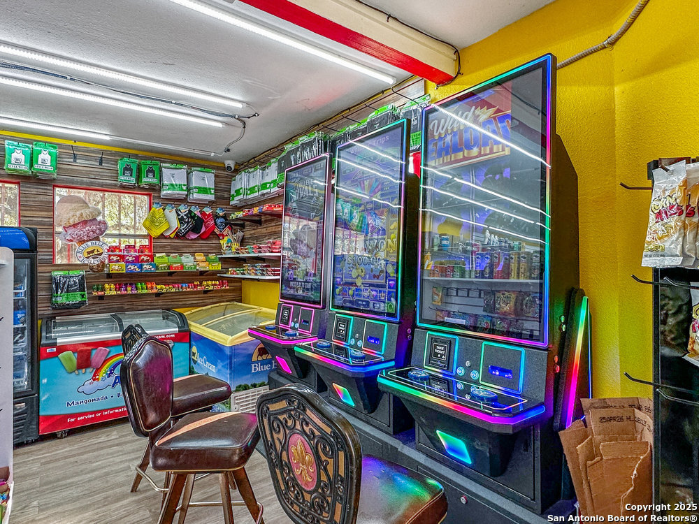 702 Avenue H Poteet TX 78065