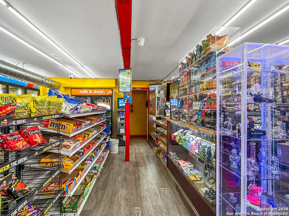 702 Avenue H Poteet TX 78065