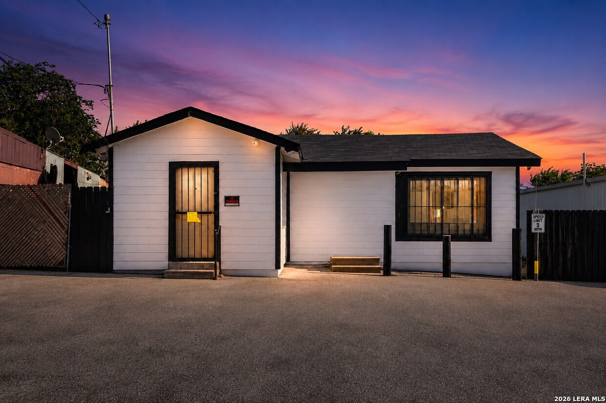 4166 Culebra San Antonio TX 78228
