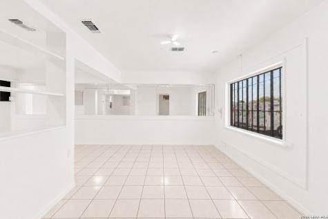 4166 Culebra San Antonio TX 78228