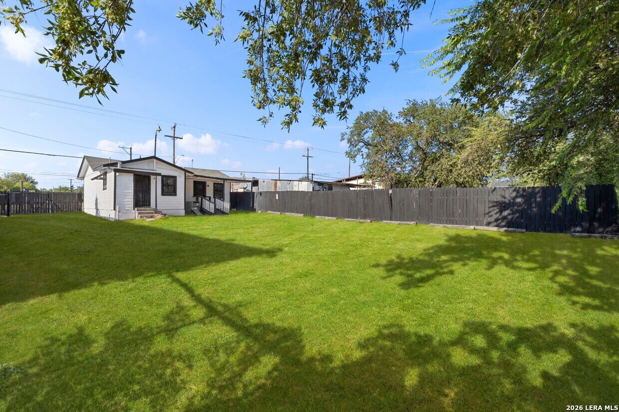 4166 Culebra San Antonio TX 78228