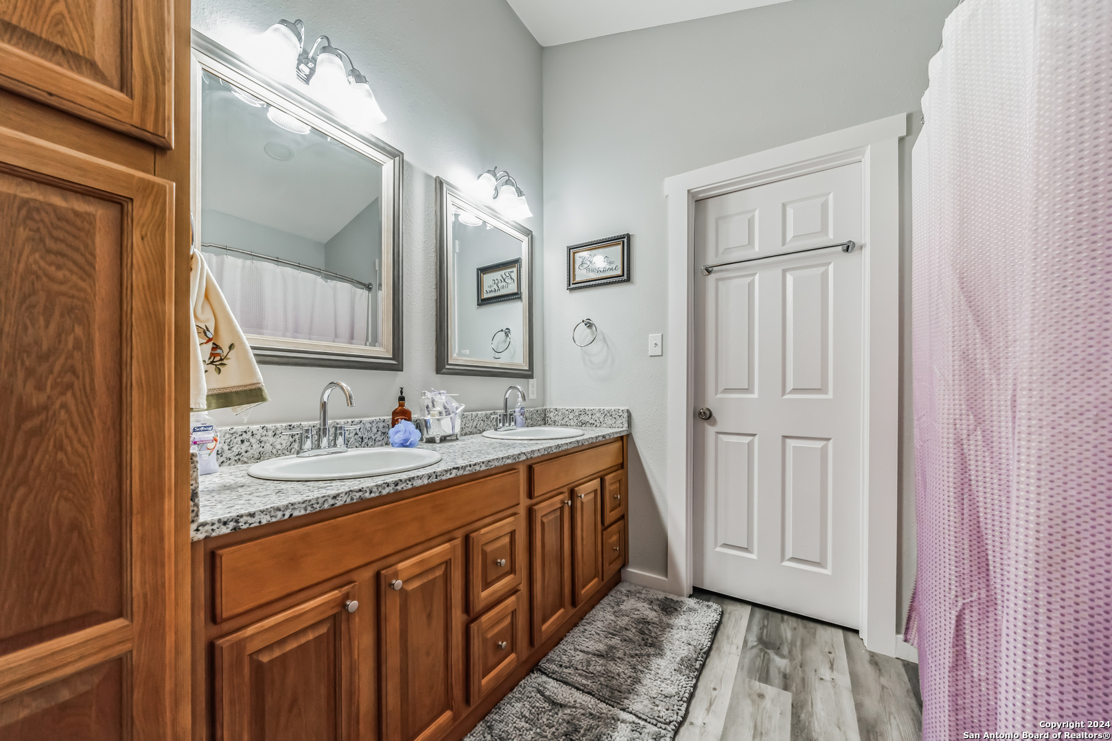 3590 County Road 4713 Lacoste TX 78039