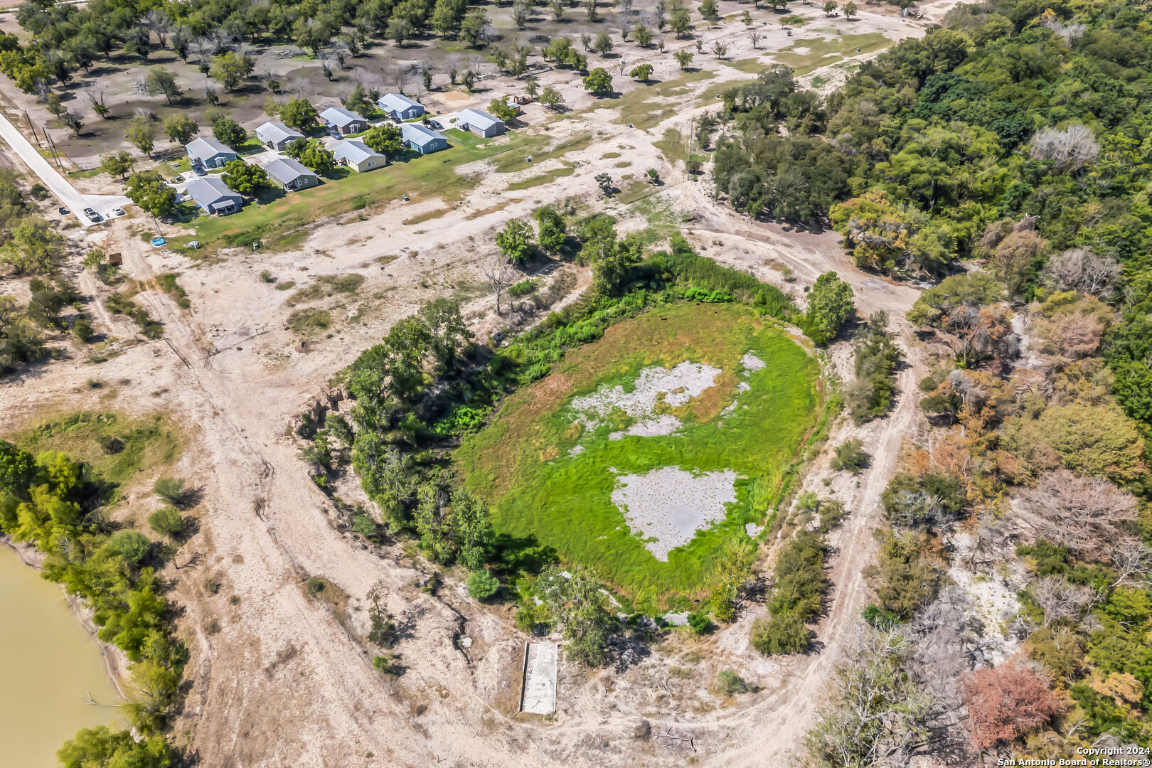 3590 County Road 4713 Lacoste TX 78039