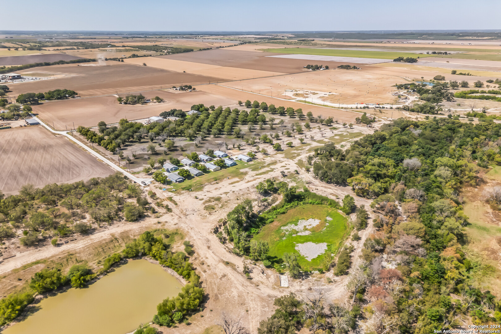 3590 County Road 4713 Lacoste TX 78039