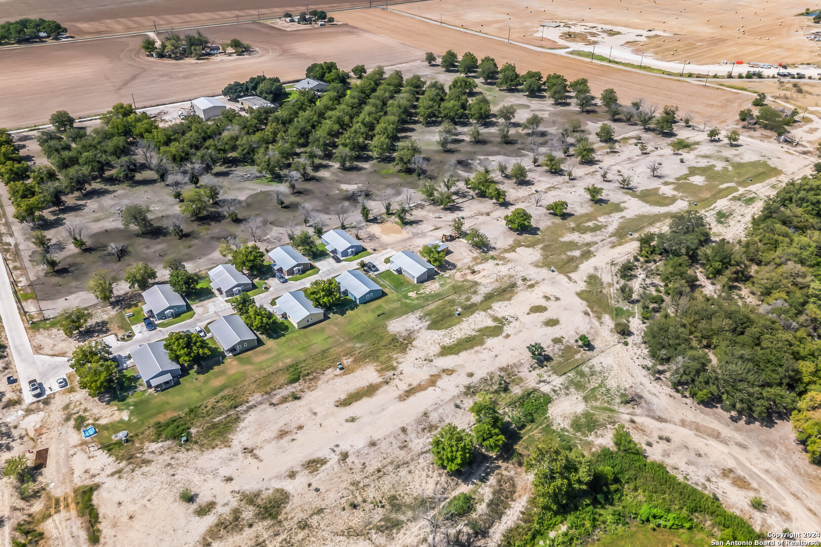 3590 County Road 4713 Lacoste TX 78039