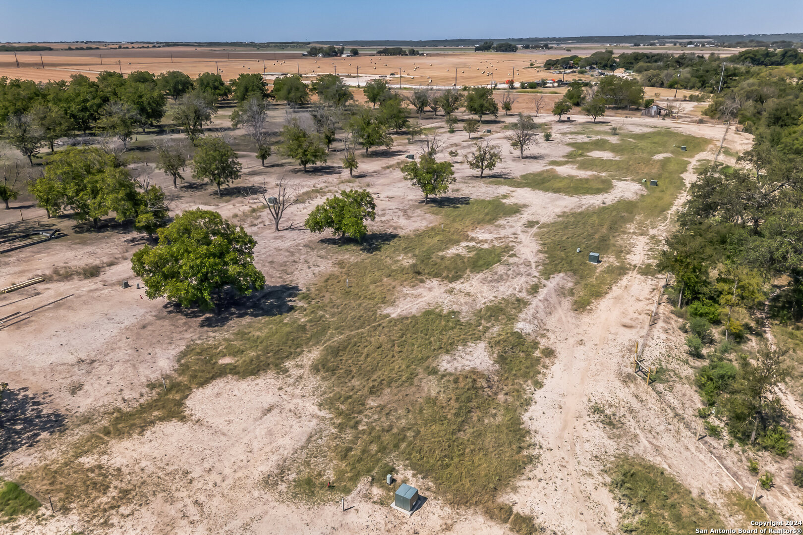 3590 County Road 4713 Lacoste TX 78039