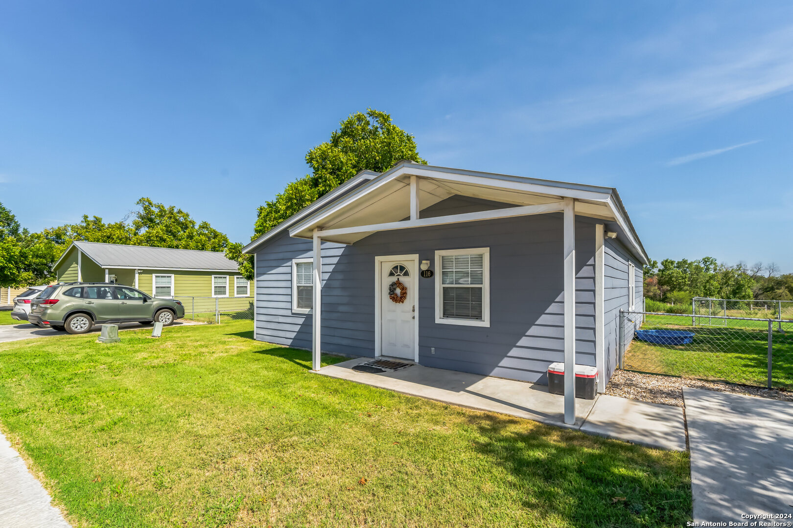 3590 County Road 4713 Lacoste TX 78039