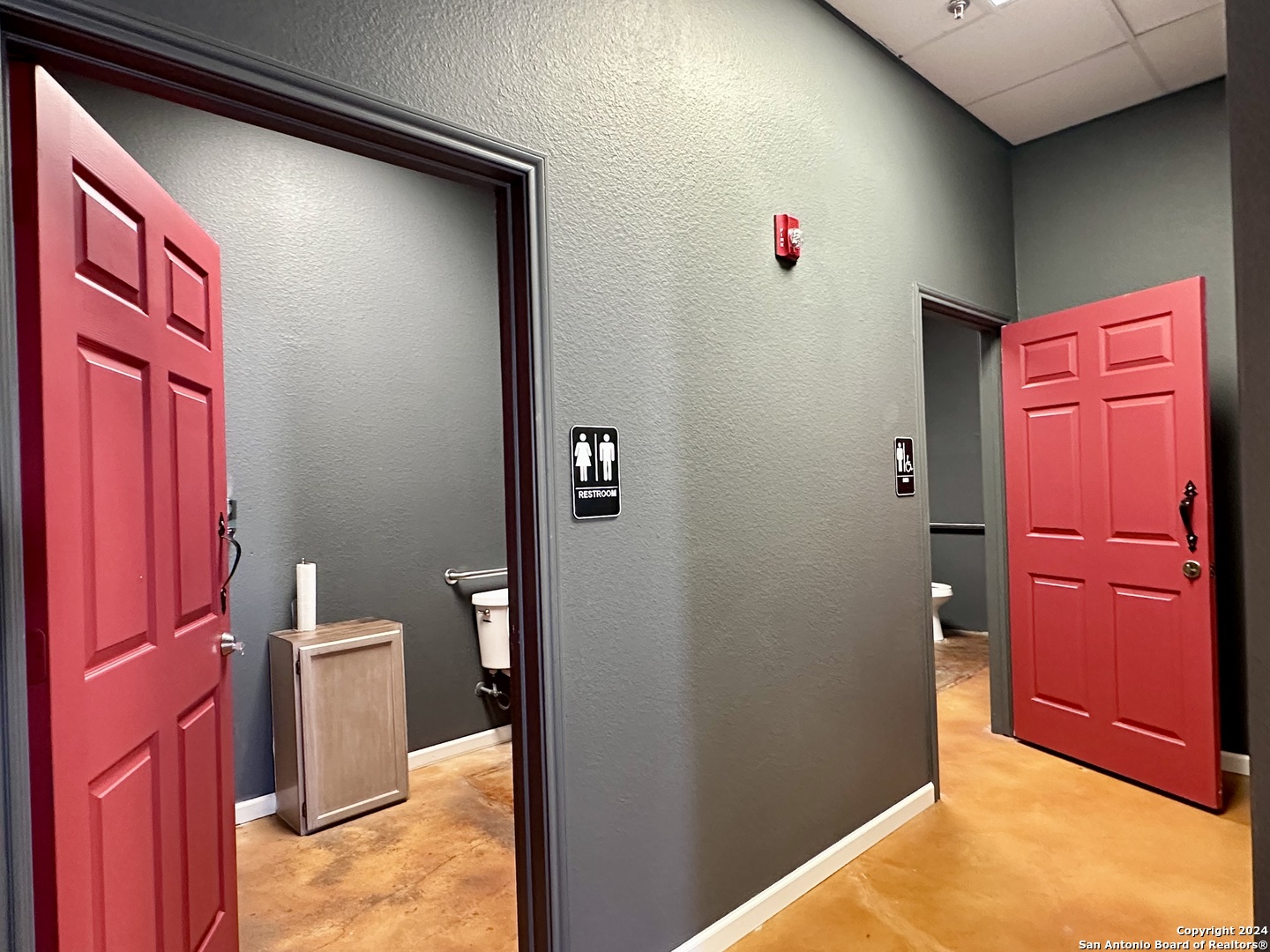 8142 Shin Oak Live Oak TX 78233