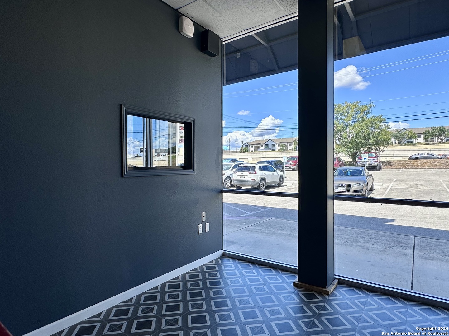 8142 Shin Oak Live Oak TX 78233