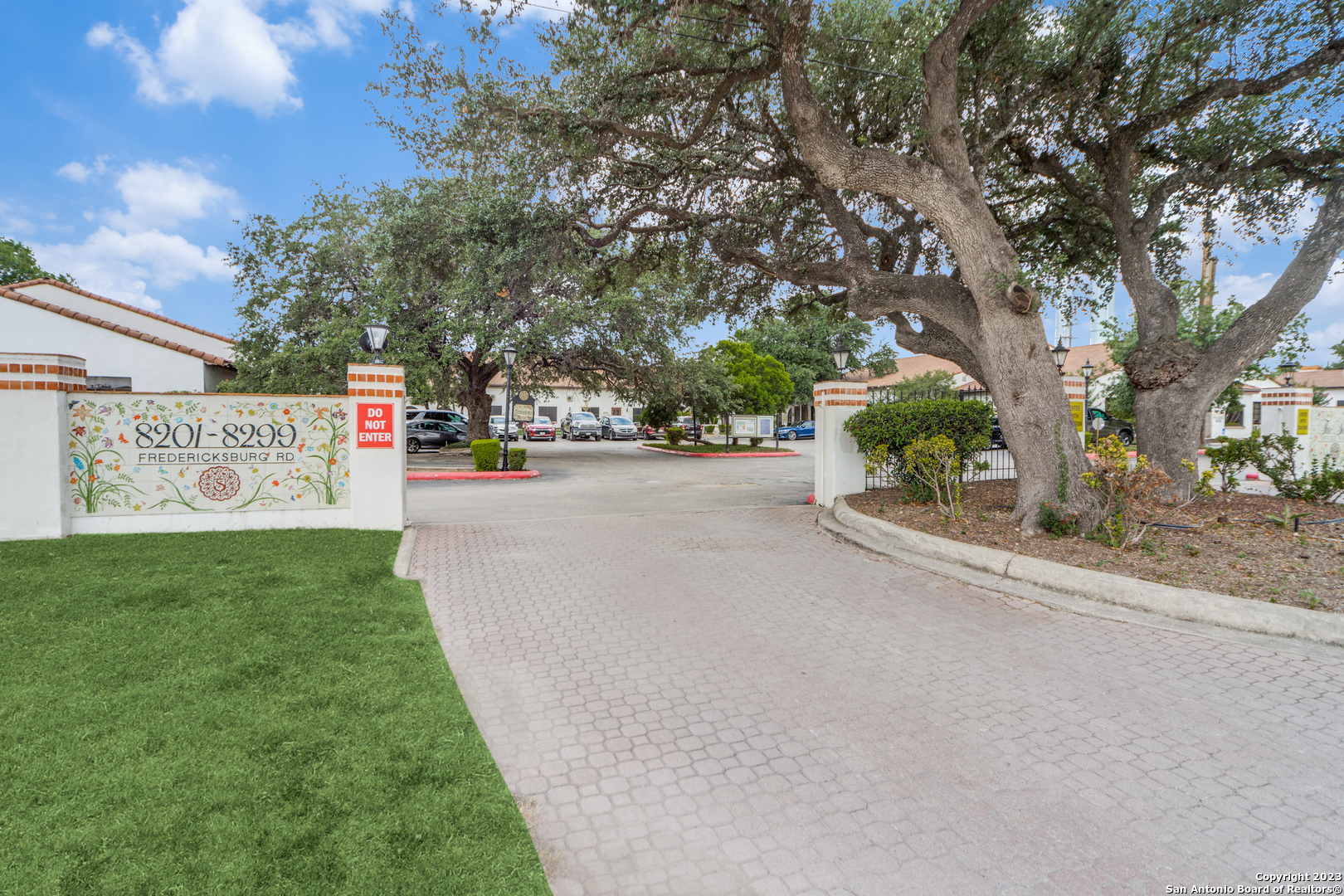8227 Fredericksburg Road San Antonio TX 78229