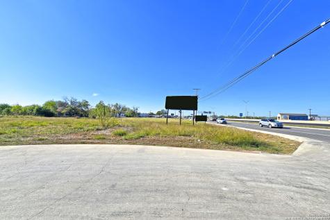 2050 N Interstate 35 New Braunfels TX 78130