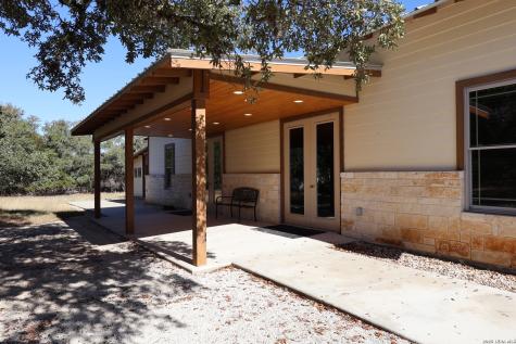 2647 River Bluff Pipe Creek TX 78063