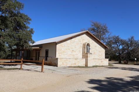 2647 River Bluff Pipe Creek TX 78063