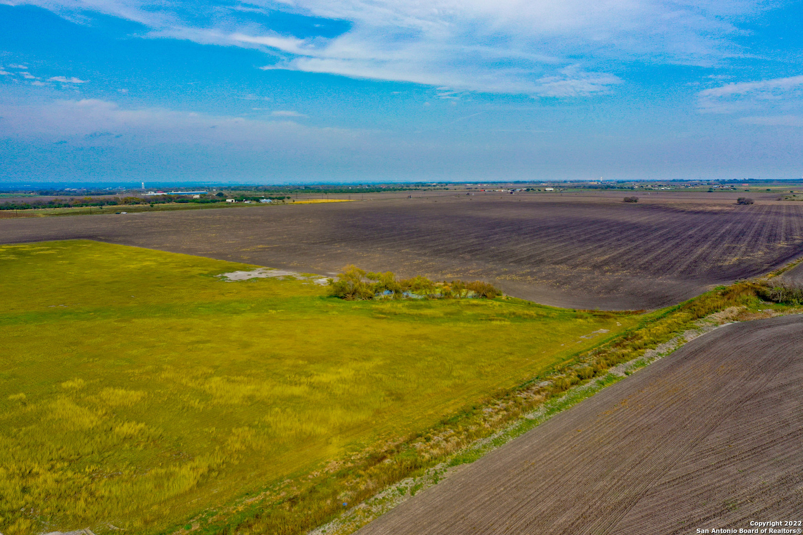 0 5714 County Road Natalia TX 78059