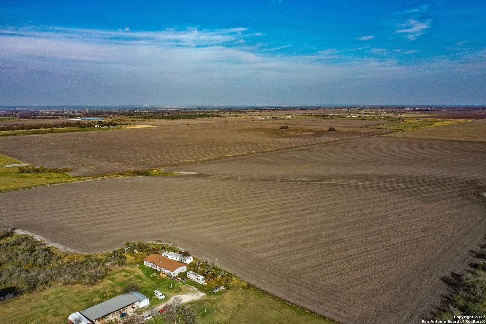 0 5714 County Road Natalia TX 78059