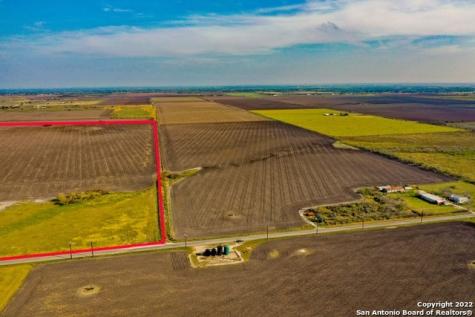 0 5714 County Road Natalia TX 78059