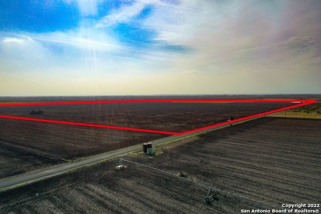 0 5714 County Road Natalia TX 78059