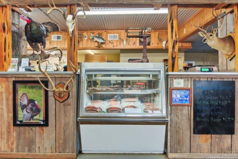 320 E Fisher Uvalde TX 78881