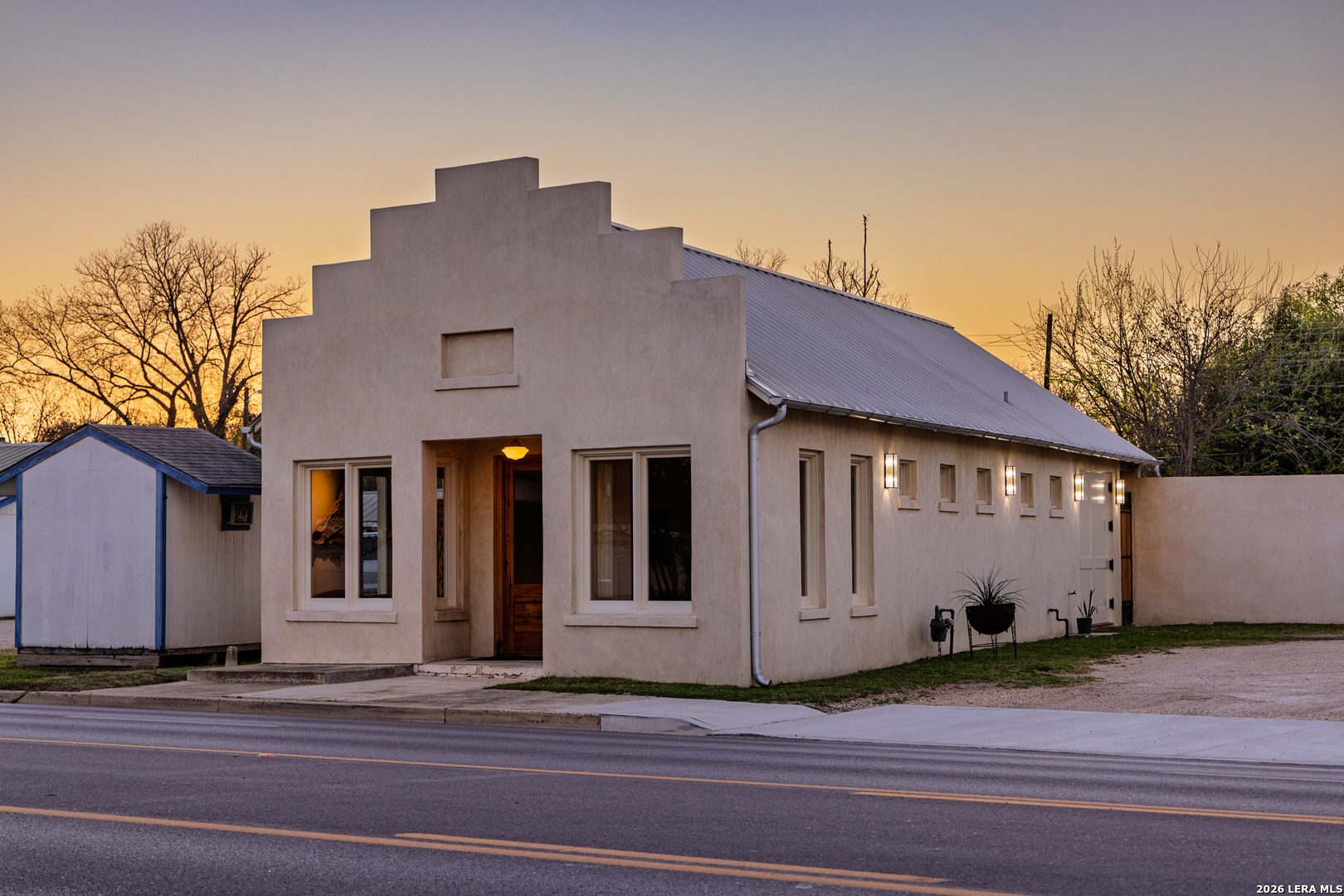416 Highway 27 Comfort TX 78013