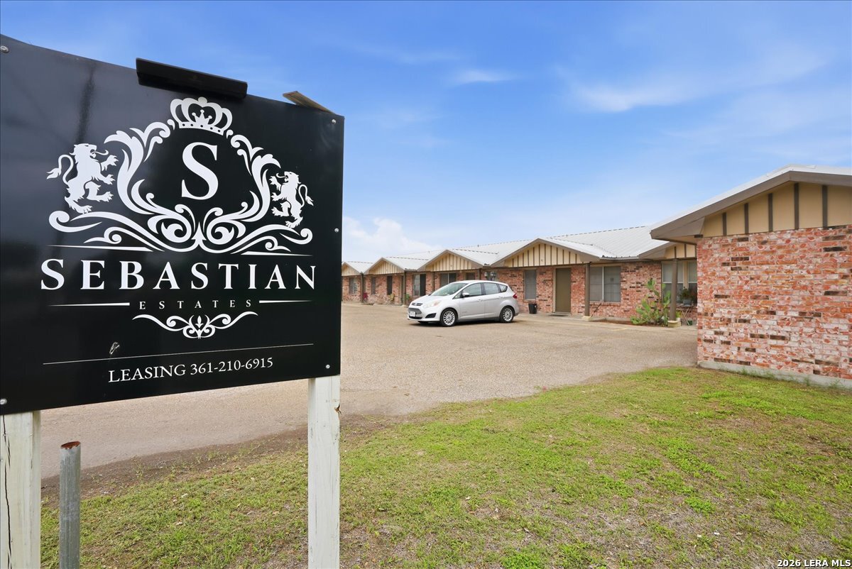 1400 N Saint Marys Street Beeville TX 78102