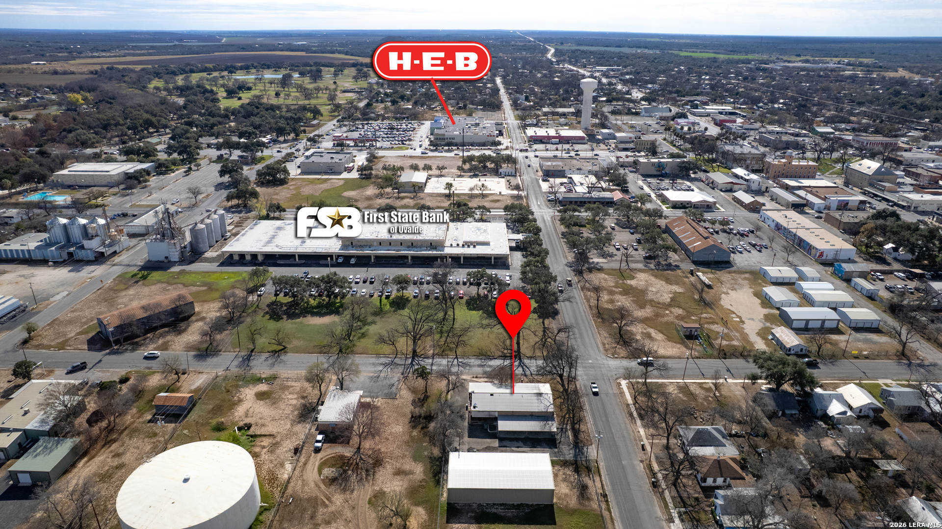 300 E Oak Uvalde TX 78801