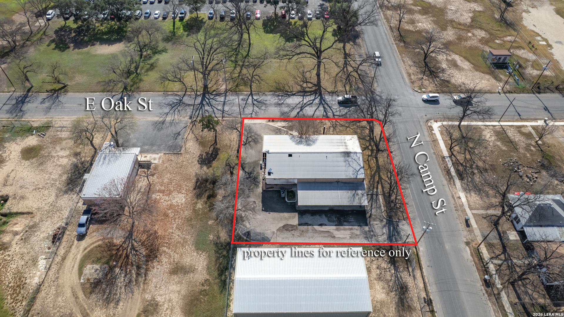 300 E Oak Uvalde TX 78801