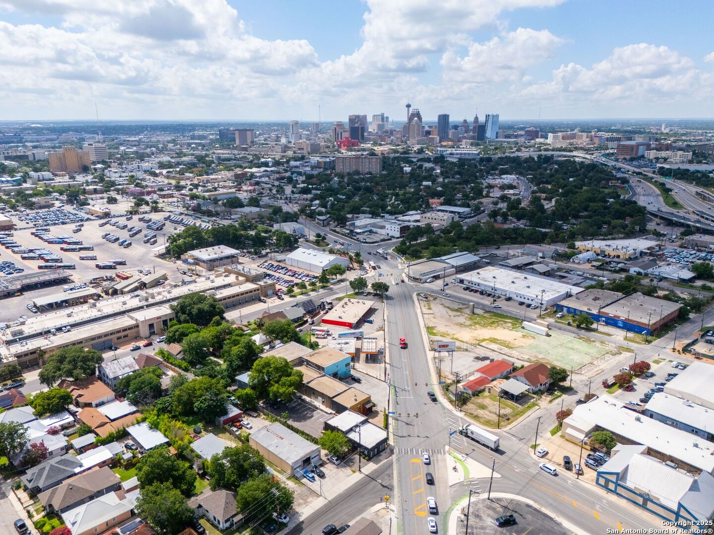 154 Fredericksburg San Antonio TX 78201