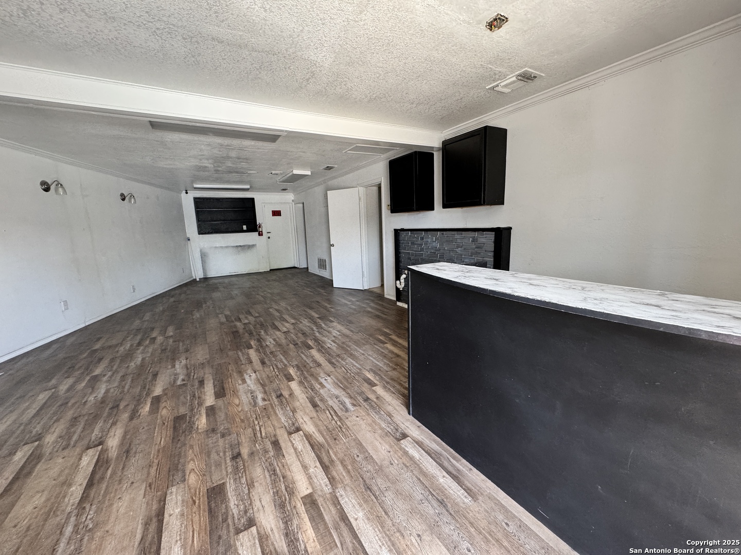 6617 S Flores San Antonio TX 78214