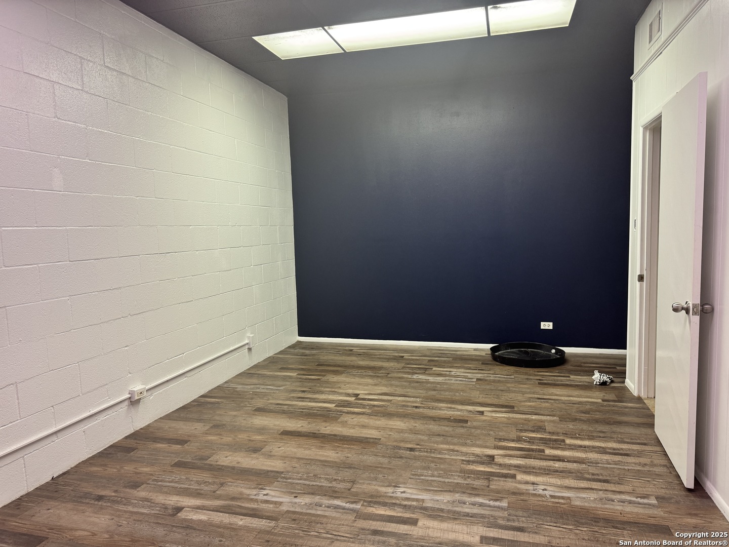 6617 S Flores San Antonio TX 78214