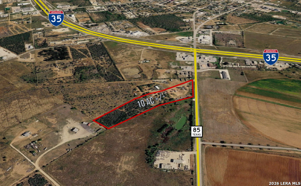 1160 W Highway 85 Dilley TX 78017