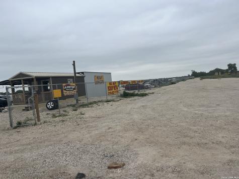 Lot 7 Summerwood Lane La Pryor TX 78872