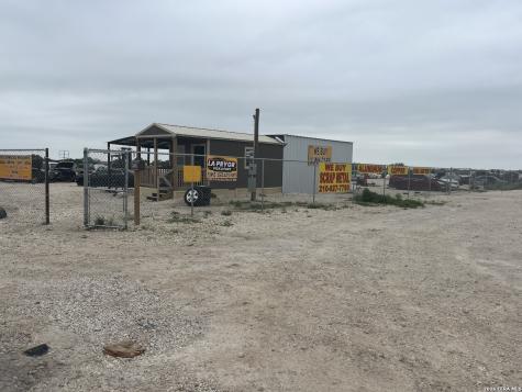 Lot 7 Summerwood Lane La Pryor TX 78872