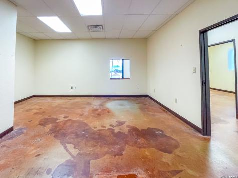 1824 S Washington Street Beeville TX 78102