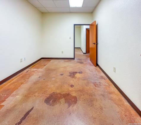 1824 S Washington Street Beeville TX 78102