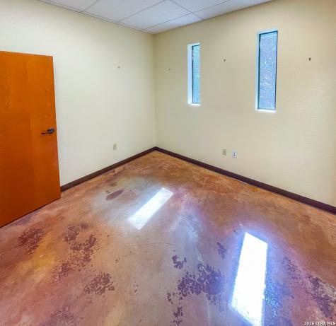 1824 S Washington Street Beeville TX 78102