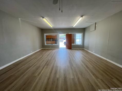 1500 Fredericksburg Road San Antonio TX 78201
