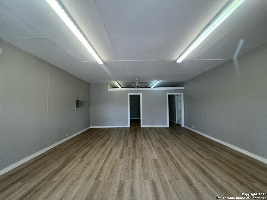 1500 Fredericksburg Road San Antonio TX 78201