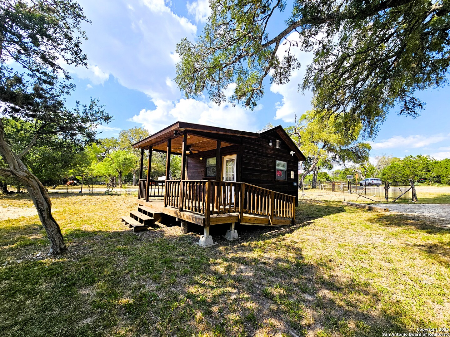 9926 Fm 1283 Lakehills TX 78063